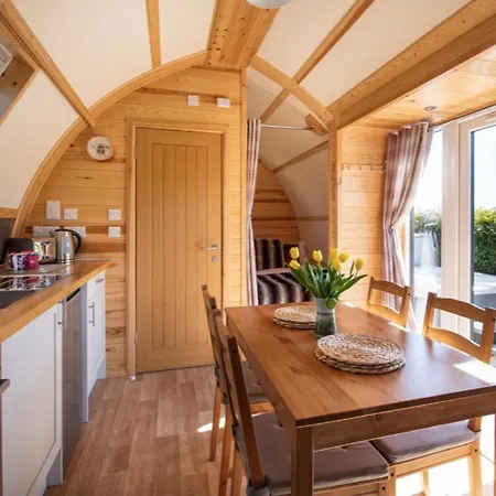 Дом отдыха Humble Bee Farm Glamping *